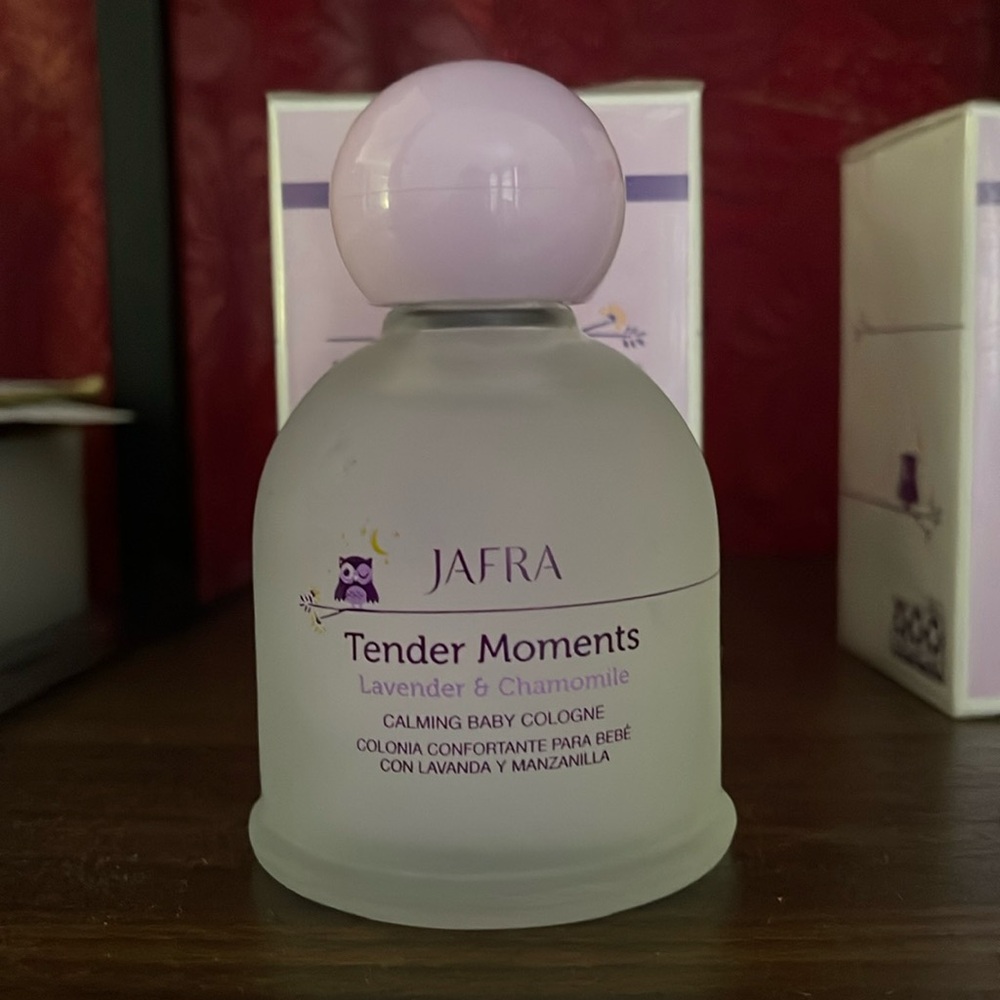 Jafra Tender Moments Lavender Baby cologne 
3.3 oz
